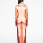 Jean Paul Gaultier choqueert met wel héél naakte jurk en jumpsuit