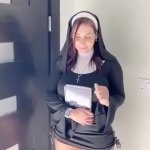 Monja traviesa