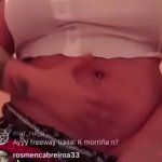 La reina del brillo enseña las tetas