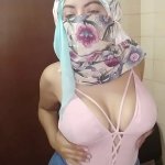 HOT Arab In Sexy Jeans And Niqab Masturbates Muslim Squirting Pussy And Squirts On Jeans