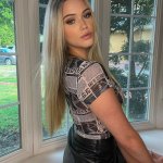 Introducing Chloe Rose