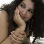 Una gran zorra culona grita como un cerdo!