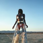 Tanerelle Naked