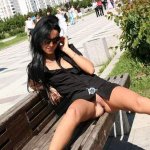 Tons of Upskirt pics