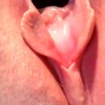 Sexy teen close up spreading pussy open and farting out cum after multiple loads Vidéos Porno