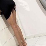 my stepson lifted my skirt and fucked me while I was washing the mirror
