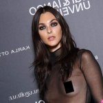 Leonardo DiCaprios girlfriend Vittoria Ceretti 25 bares all in transparent top