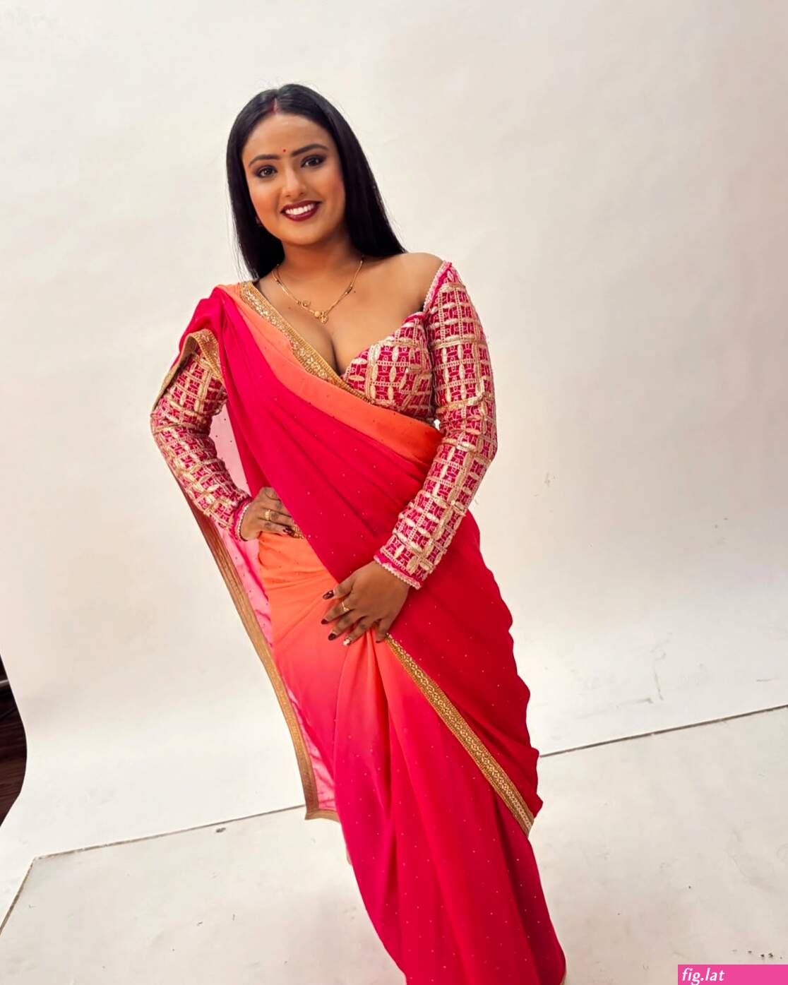 Shyna kharti nude pics (photos)