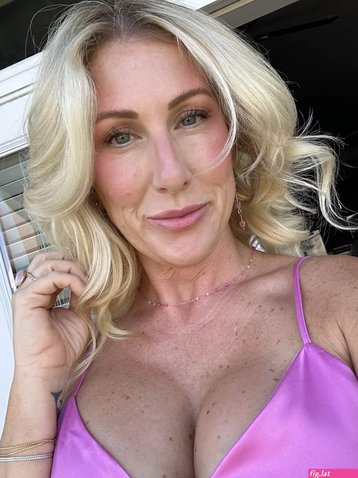 Estrella del porno facial (photos)