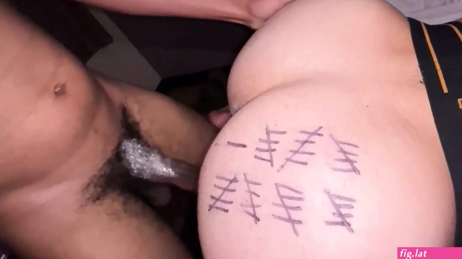 Bareback creampie gangbang (photos)