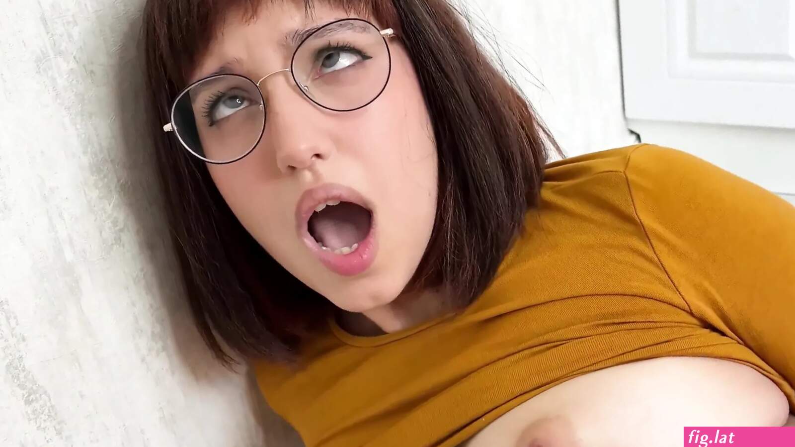 Ksenia solo naked (photos)