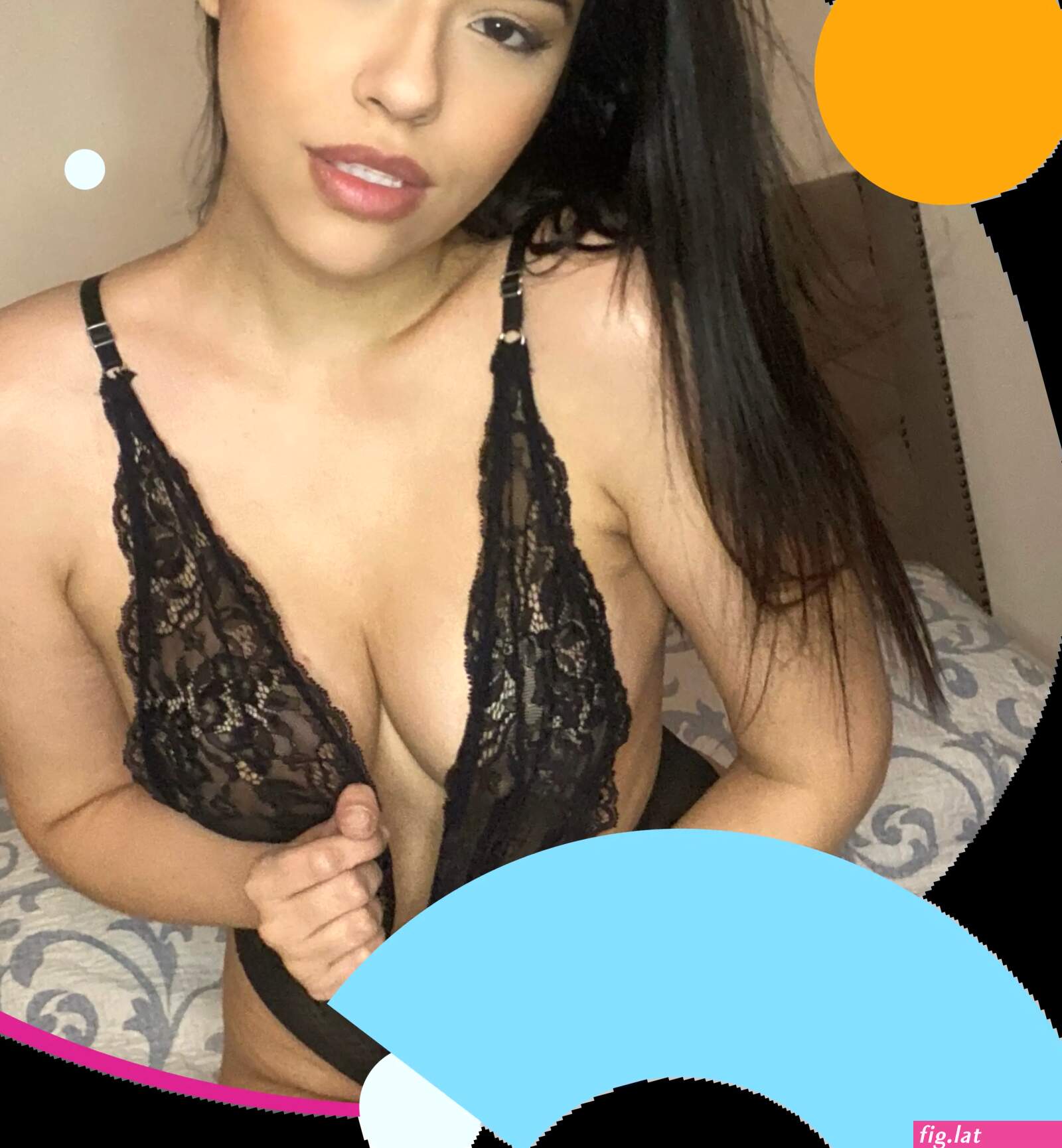 Naked women chat (photos)